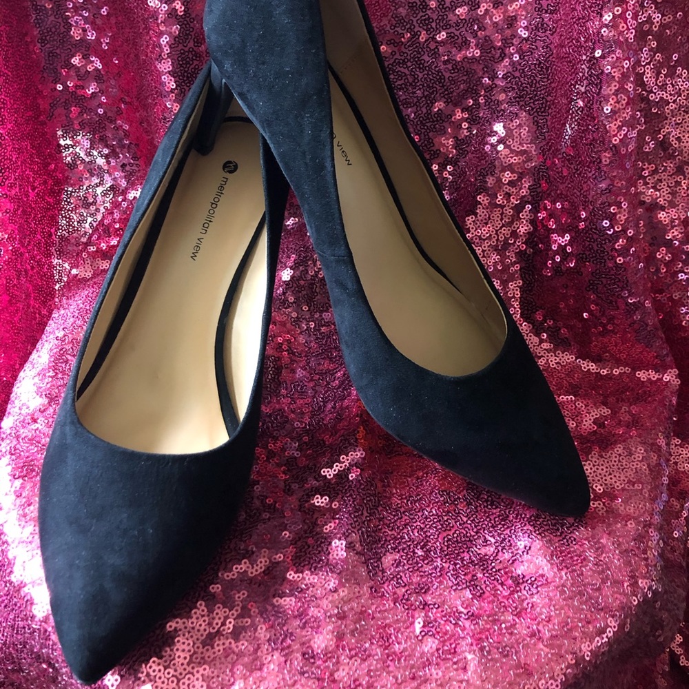 Metropolitan View Black Heels - New Without Box